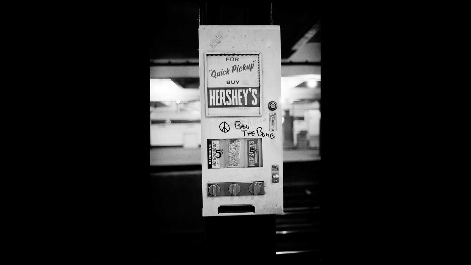 Hershey's, New York subway, 1962