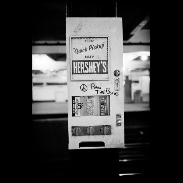 Hershey's, New York subway, 1962