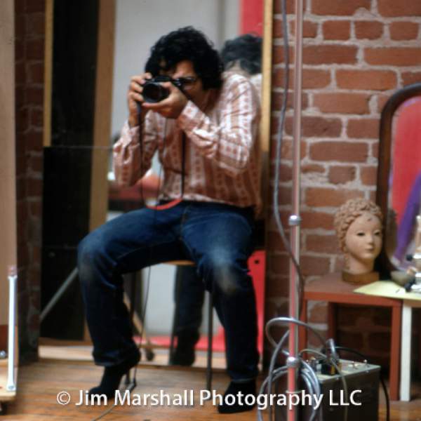 Jim Marshall shoots Buddy Guy, 1969